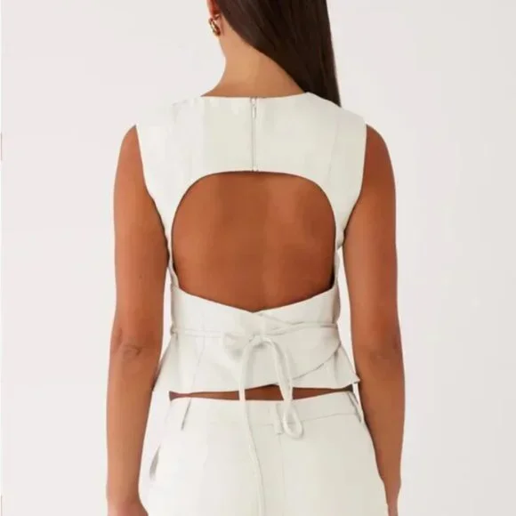 NEW Peppermayo Cyra wrap top in ivory L - Picture 2 of 11